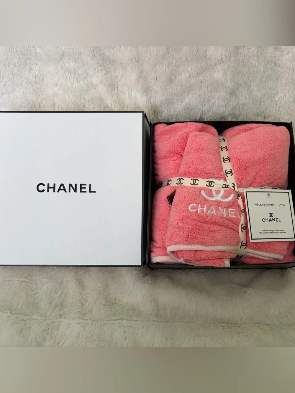 Rare Auth Chanel Bath Towel Set!